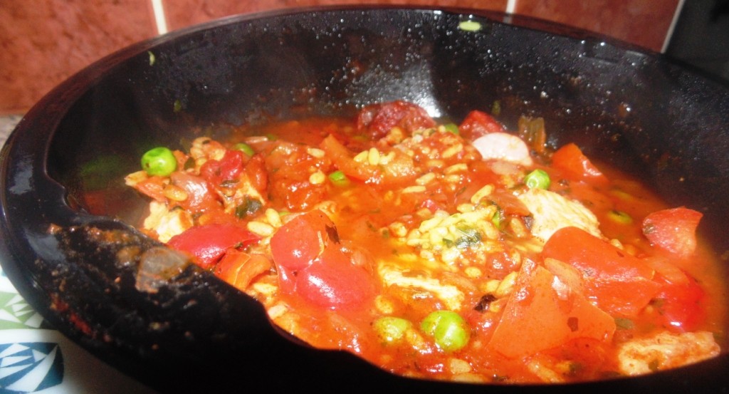 Ready Meal Monday – Asda Chicken, Chorizo and King Prawn Paella In All It's Glory