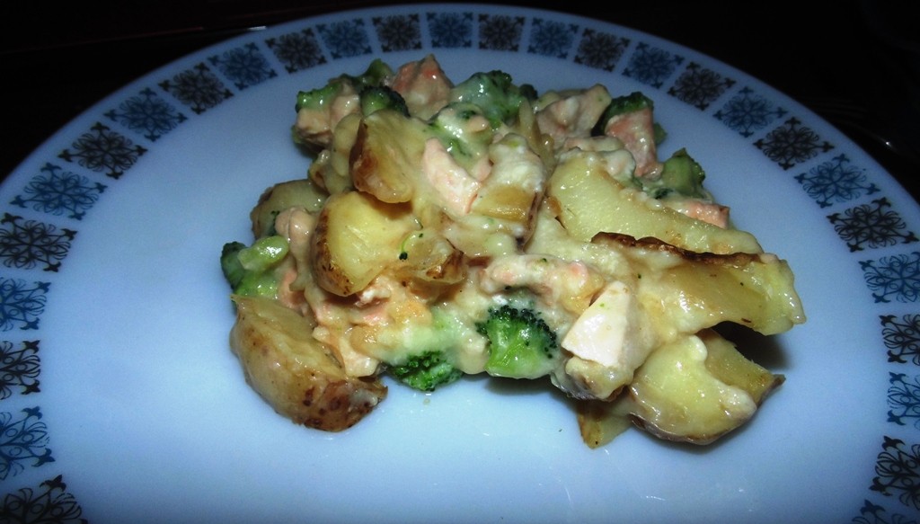 Ready Meals Monday - Weight Watchers Salmon and Broccoli Wedge Melt In All It's Glory
