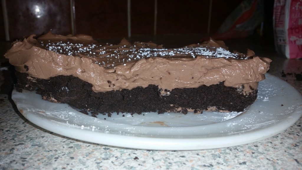 Nutella Cheesecake with a Wheelie Good Oreo Base - Out of The Tin and Ready To Eat