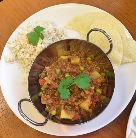 Quorn Keema Masala, boiled rice and poppadoms