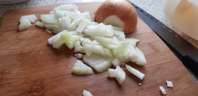 I chopped an onion using the clockwise chopping method