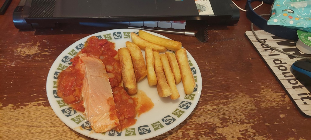 Alun’s Microwave Salmon in a Spicy Tomato Sauce served with McCain’s Triple Cooked Gastro Chips